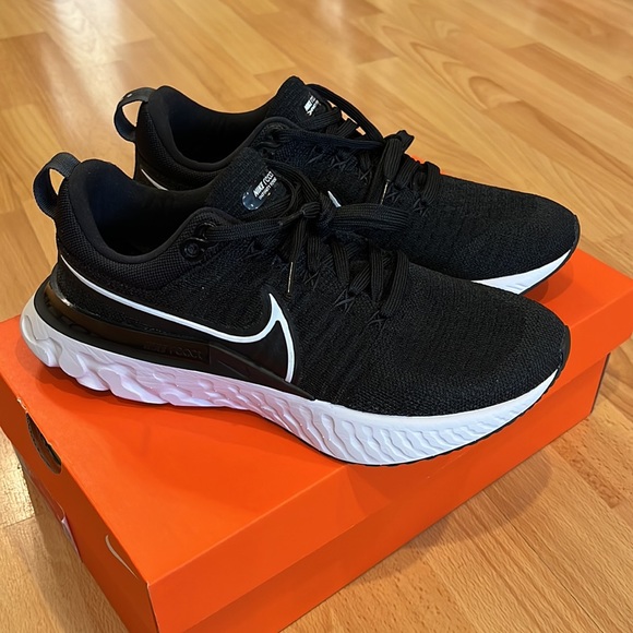 Nike Men's React Infinity Run Flyknit 2 Running Shoes Black - Picture 1 of 13